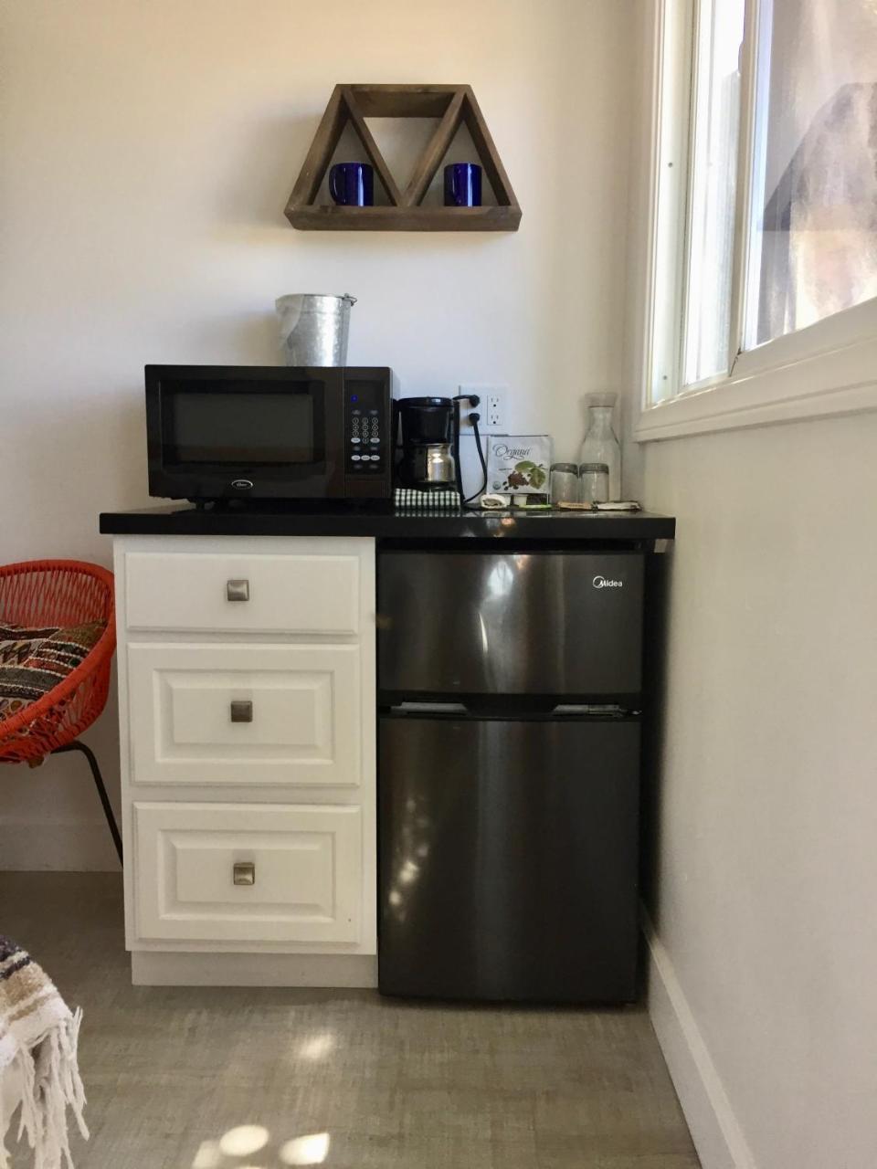 Double Queen Room with Pool View, Kitchen,824541089:JPEG